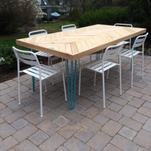 outdoor-patio-table-with-hairpin-legs