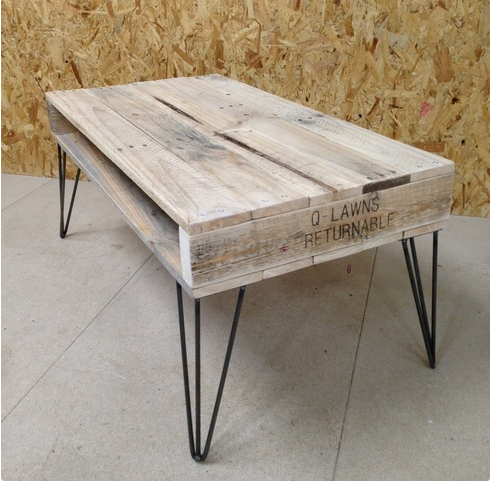 3-rod pallet coffee table (1)