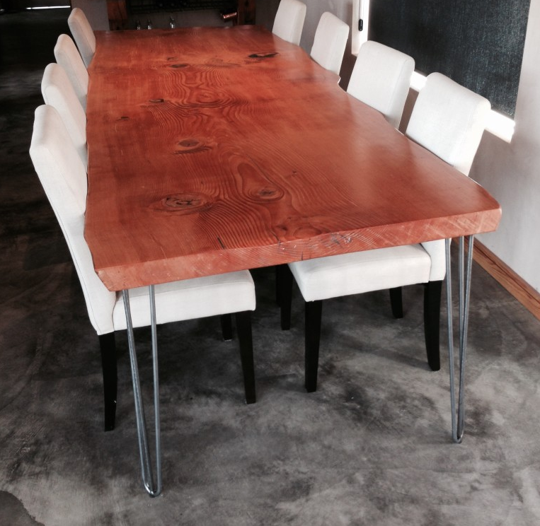 3-rod dining table (1)