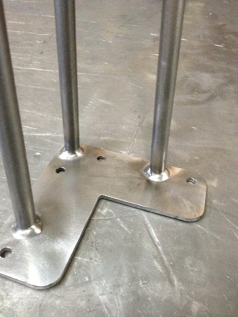 3 rod hairpin leg baseplate